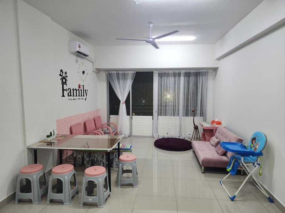 Cozy Familee Homestay Simpang Ampat  Esterno foto